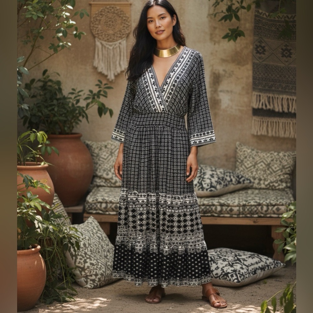 Black & White Printed V-Neck Maxi Dress with Ruffled Bottom
